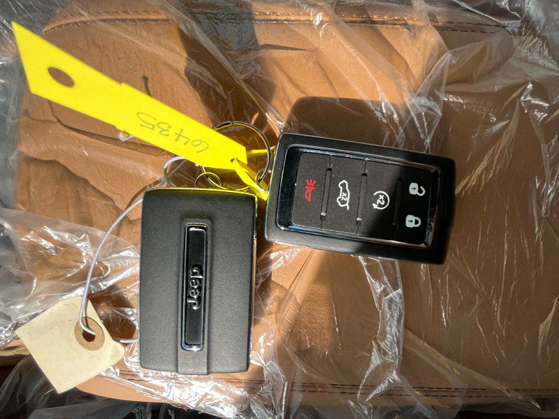 Jeep Grand Cherokee Summit Reserve 4x4 3.6L Gas 8-Speed AT 5-Seater 0dr Automatic 2025