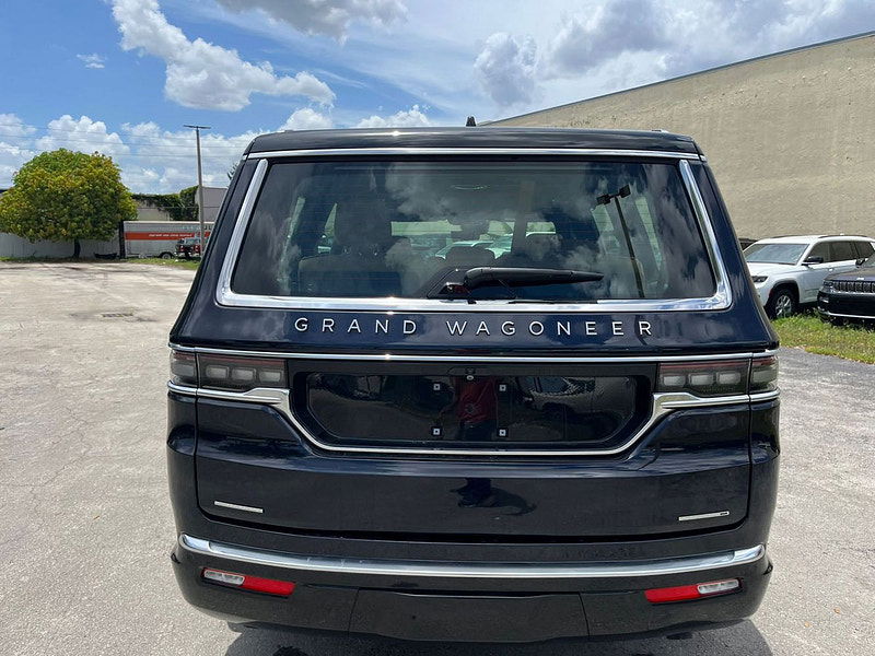 Jeep Wagoneer Series III Hurricane  5dr Automatic 2025