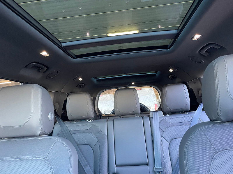 Land Rover Defender 130 OUTBOUND Edition  5dr Automatic 2026