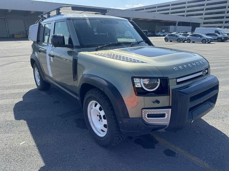 Land Rover Defender RHD   110 D240 AWD 2.0L Diesel 8-Speed AT 240bhp 5-Seater 0dr Automatic 2025