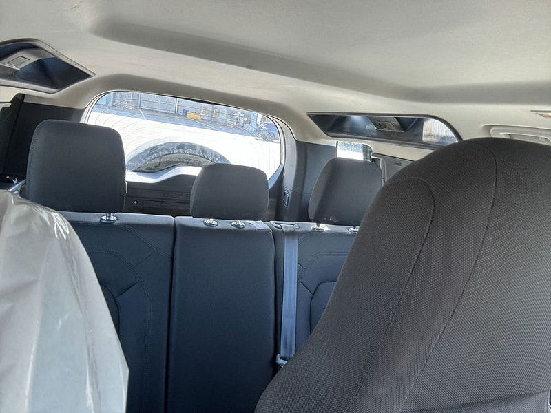 Land Rover Defender RHD   110 D240 AWD 2.0L Diesel 8-Speed AT 240bhp 5-Seater 0dr Automatic 2025