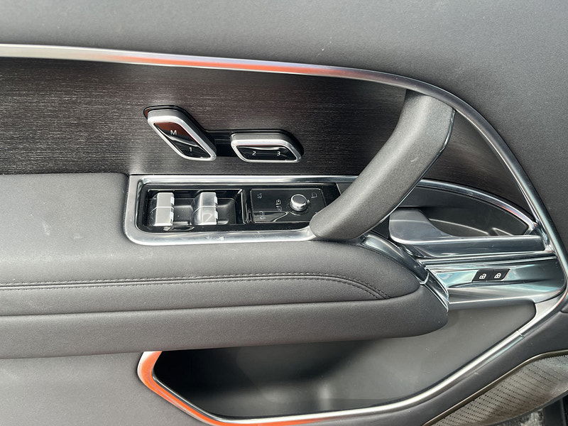 Land Rover Range Rover New   P530 First Edition SWB AWD MHEV 4.4L Turbo Gas 8-Speed AT 5-Seater 530bhp 5-Seater 0dr Automatic 2025