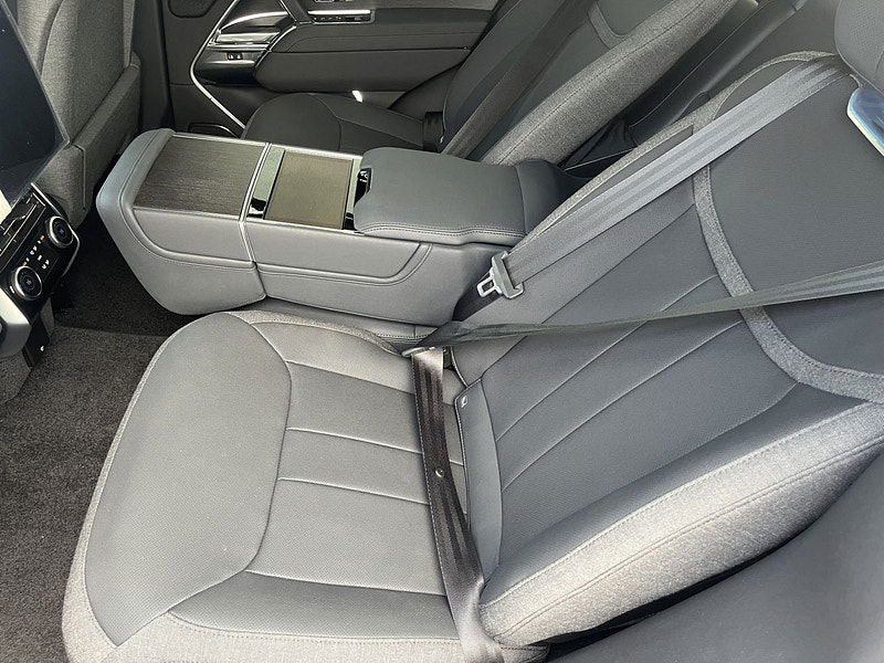 Land Rover Range Rover New   P530 First Edition SWB AWD MHEV 4.4L Turbo Gas 8-Speed AT 5-Seater 530bhp 5-Seater 0dr Automatic 2025