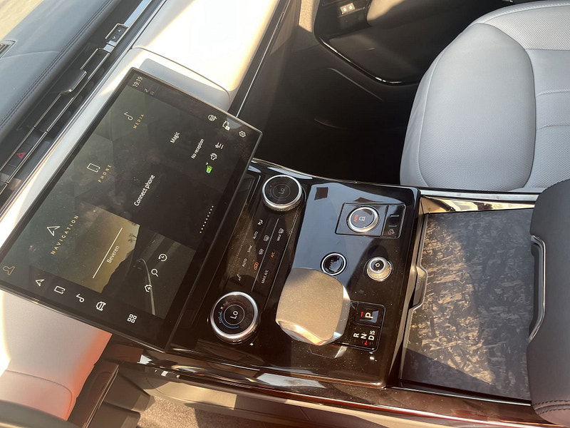 Land Rover Range Rover New   Sport 530 First Edition AWD MHEV 4.4L Turbo Gas 8-Spd AT 530bhp 5-Seater 0dr Automatic 2025