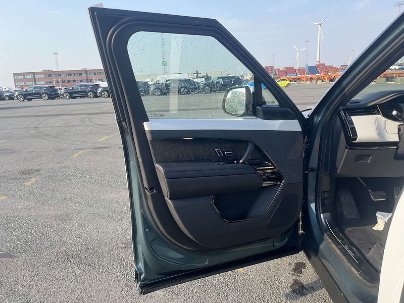 Land Rover Range Rover New   Sport 530 First Edition AWD MHEV 4.4L Turbo Gas 8-Spd AT 530bhp 5-Seater 0dr Automatic 2025