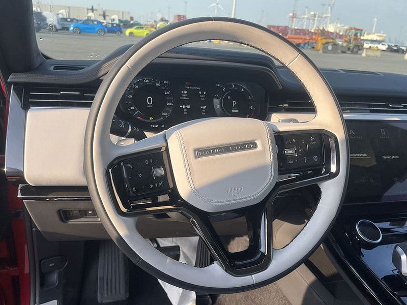 Land Rover Range Rover New   Sport 530 First Edition AWD MHEV 4.4L Turbo Gas 8-Spd AT 530bhp 5-Seater 0dr Automatic 2025