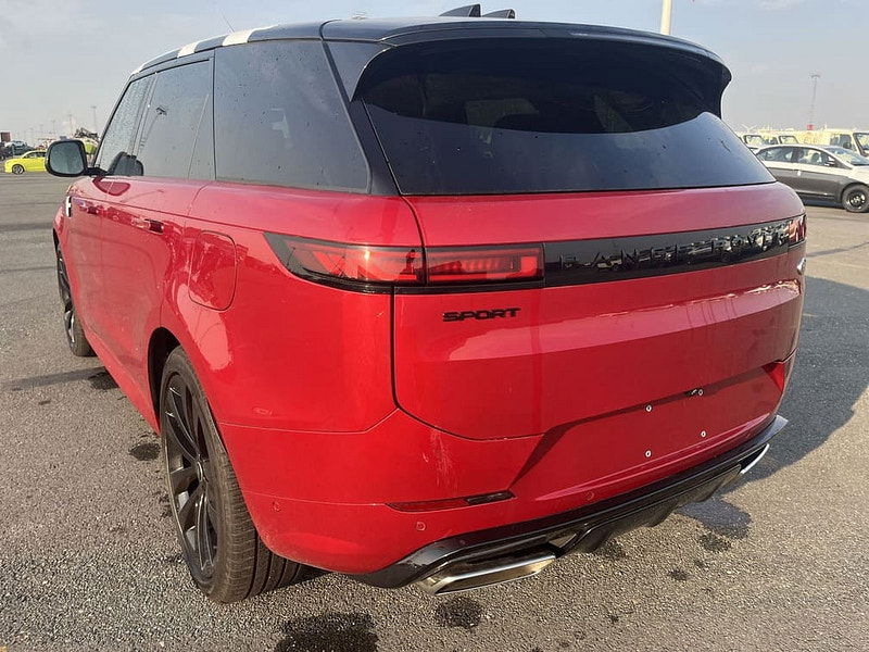 Land Rover Range Rover New   Sport 530 First Edition AWD MHEV 4.4L Turbo Gas 8-Spd AT 530bhp 5-Seater 0dr Automatic 2025