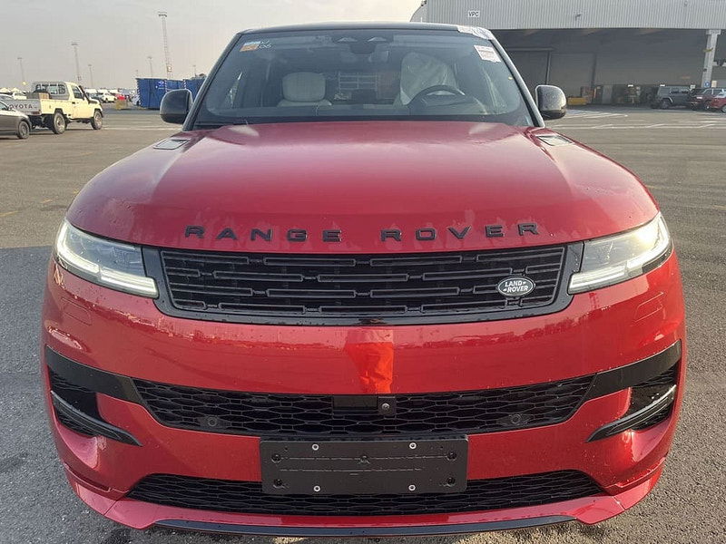Land Rover Range Rover New   Sport 530 First Edition AWD MHEV 4.4L Turbo Gas 8-Spd AT 530bhp 5-Seater 0dr Automatic 2025