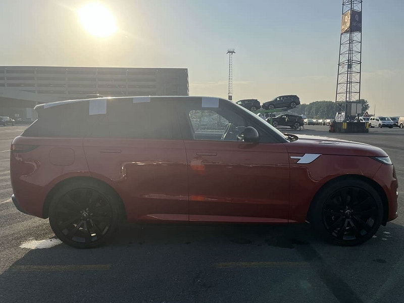 Land Rover Range Rover New   Sport 530 First Edition AWD MHEV 4.4L Turbo Gas 8-Spd AT 530bhp 5-Seater 0dr Automatic 2025