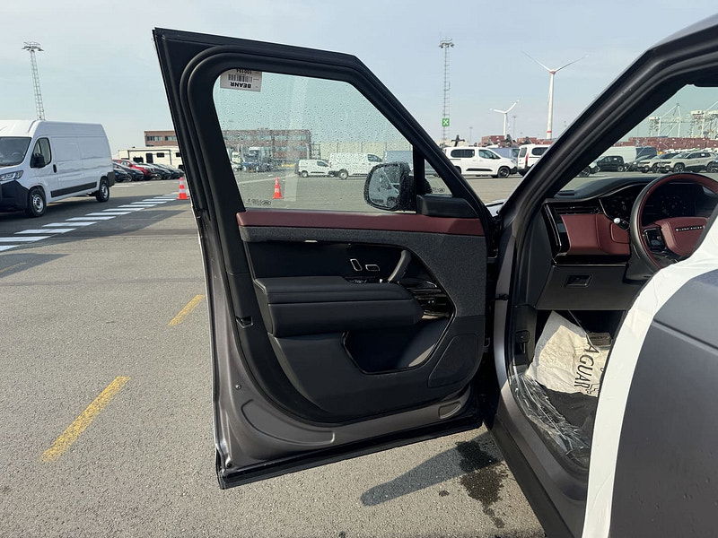 Land Rover Range Rover New   Sport P530 Autobiography AWD MHEV 4.4L Turbo Gas 8-Speed AT 5-Seater 530bhp 0dr Automatic 2025