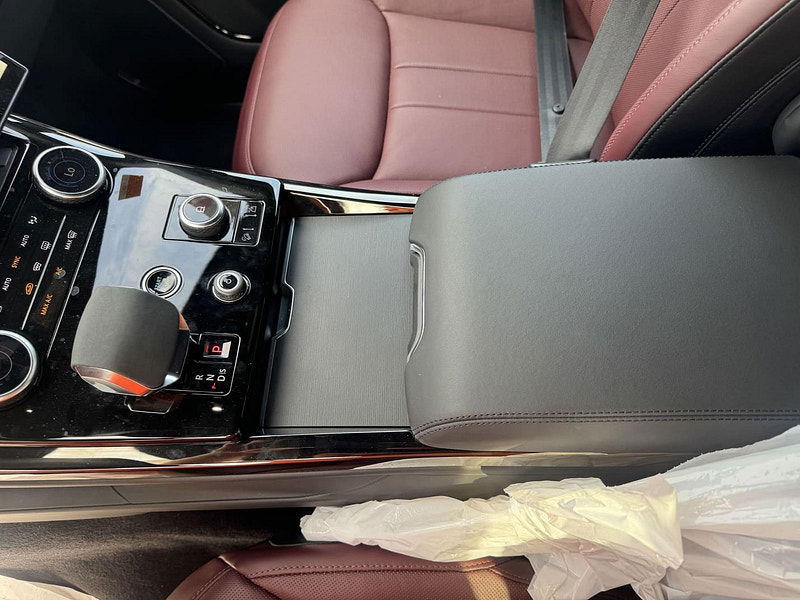 Land Rover Range Rover New   Sport P530 Dynamic HSE AWD MHEV 4.4L Turbo Gas 8-Speed AT 5-Seater 530bhp 5-Seater 0dr Automatic 2025