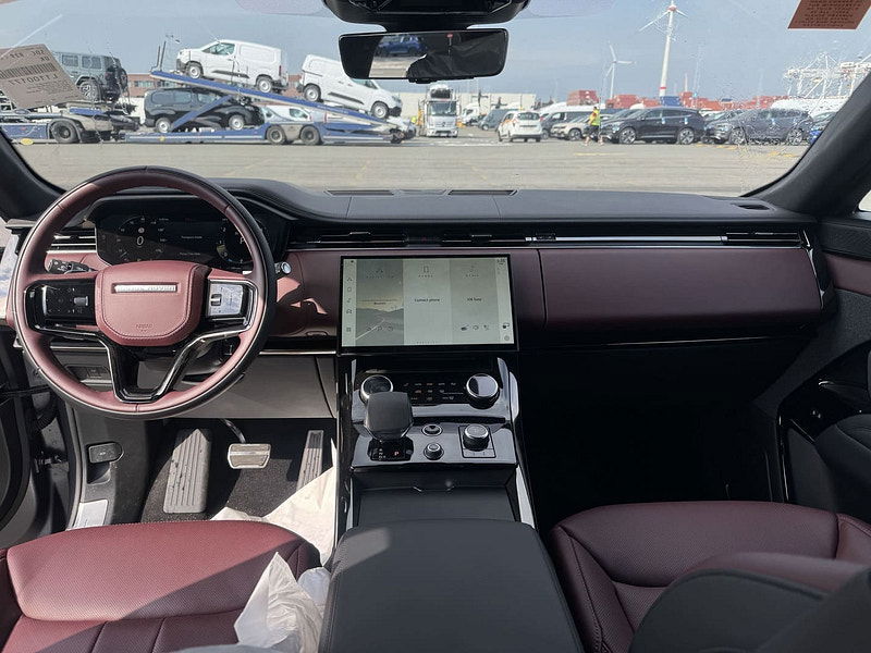 Land Rover Range Rover New   Sport P530 Dynamic HSE AWD MHEV 4.4L Turbo Gas 8-Speed AT 5-Seater 530bhp 5-Seater 0dr Automatic 2025