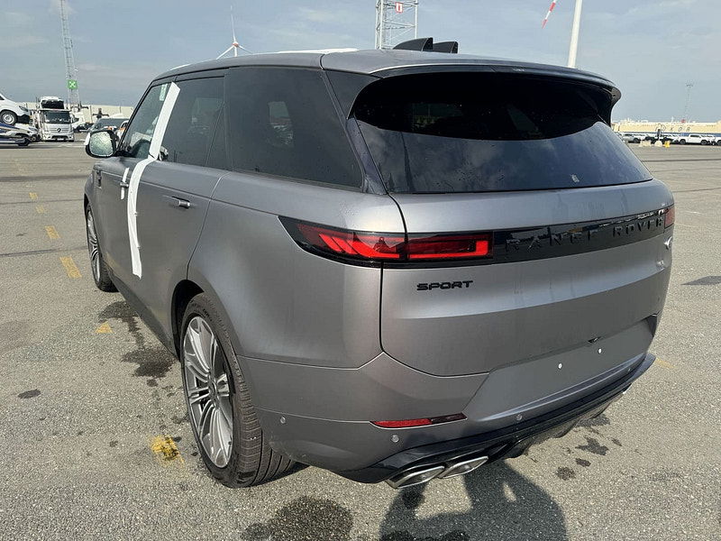 Land Rover Range Rover New   Sport P530 Dynamic HSE AWD MHEV 4.4L Turbo Gas 8-Speed AT 5-Seater 530bhp 5-Seater 0dr Automatic 2025