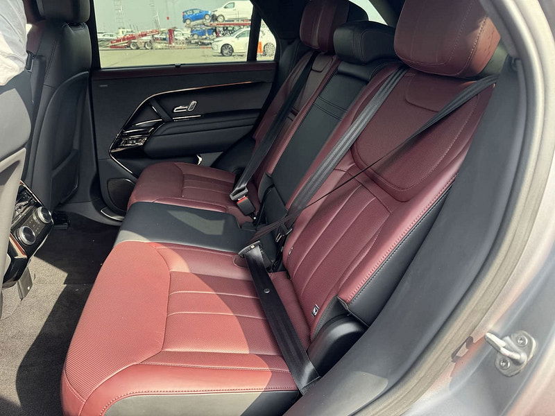 Land Rover Range Rover New   Sport P530 Dynamic HSE AWD MHEV 4.4L Turbo Gas 8-Speed AT 5-Seater 530bhp 5-Seater 0dr Automatic 2025