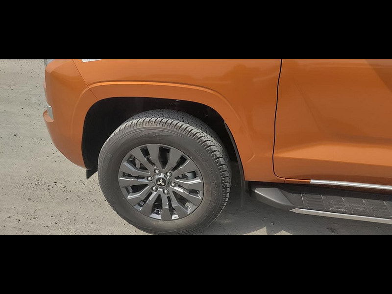 Mitsubishi L200 GLS Sportero DC 2.4L 4WD Diesel 6AT 0dr Automatic 2025