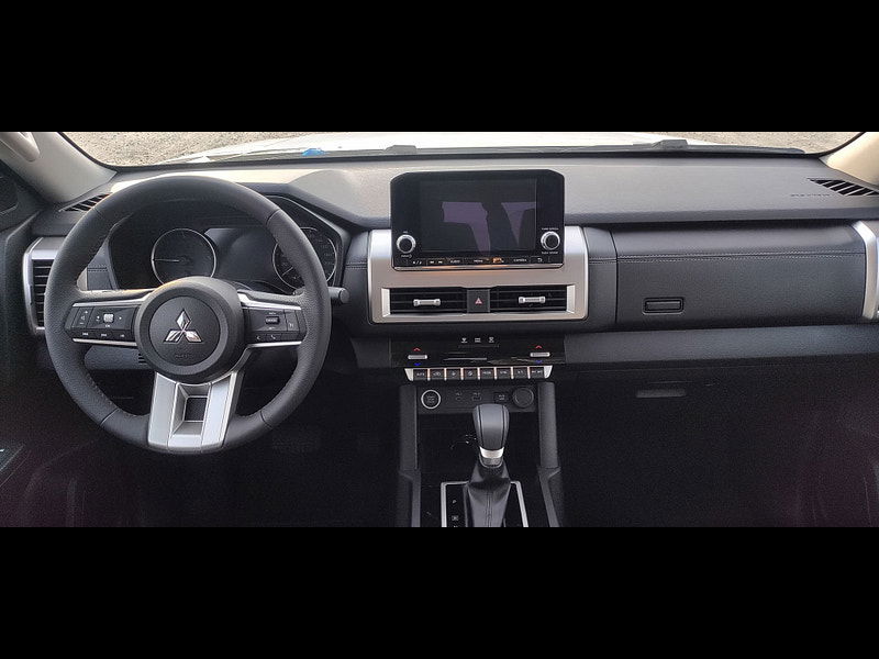 Mitsubishi L200 GLS Sportero DC 2.4L 4WD Diesel 6AT 0dr Automatic 2025