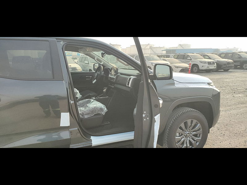 Mitsubishi L200 GLS Sportero DC 2.4L 4WD Diesel 6AT 0dr Automatic 2025