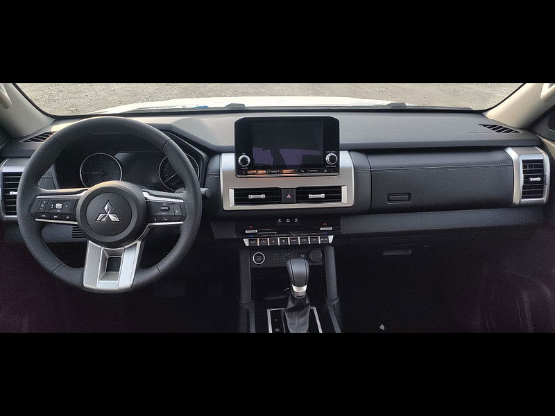 Mitsubishi L200 GLS Sportero DC 2.4L 4WD Diesel 6AT 0dr Automatic 2025