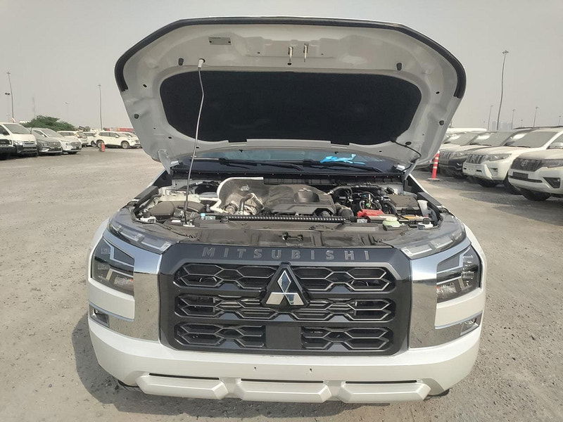 Mitsubishi L200 GLS Sportero DC 2.4L 4WD Diesel 6AT 0dr Automatic 2025