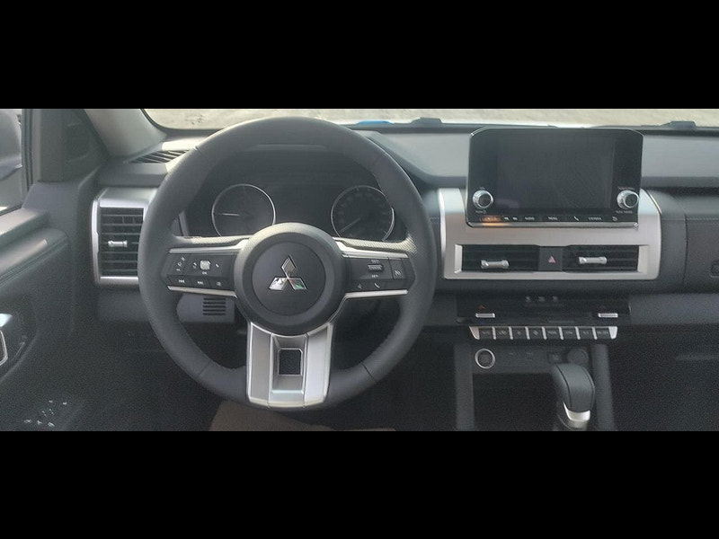 Mitsubishi L200 GLS Sportero DC 2.4L 4WD Diesel 6AT 0dr Automatic 2025