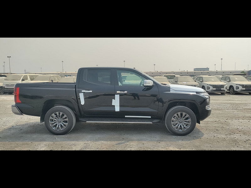 Mitsubishi L200 GLS Sportero DC 2.4L 4WD Diesel 6AT 0dr Automatic 2025