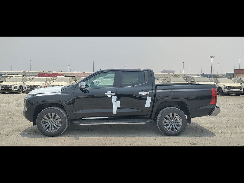 Mitsubishi L200 GLS Sportero DC 2.4L 4WD Diesel 6AT 0dr Automatic 2025