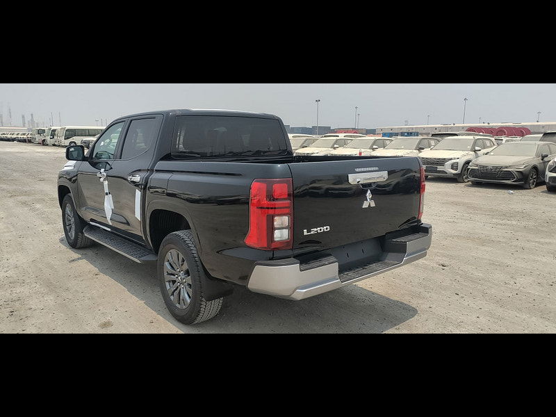 Mitsubishi L200 GLS Sportero DC 2.4L 4WD Diesel 6AT 0dr Automatic 2025