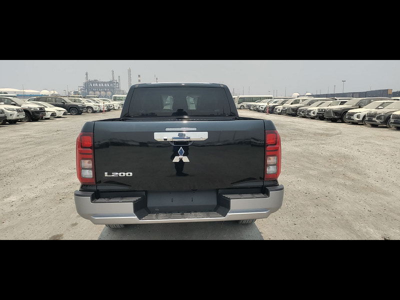 Mitsubishi L200 GLS Sportero DC 2.4L 4WD Diesel 6AT 0dr Automatic 2025