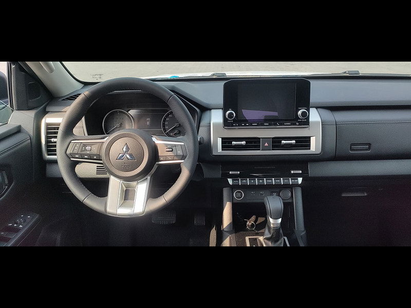 Mitsubishi L200 GLS Sportero DC 2.4L 4WD Diesel 6AT 0dr Automatic 2025