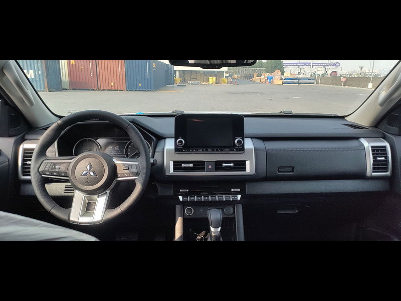 Mitsubishi L200 GLS Sportero DC 2.4L 4WD Diesel 6AT 0dr Automatic 2025