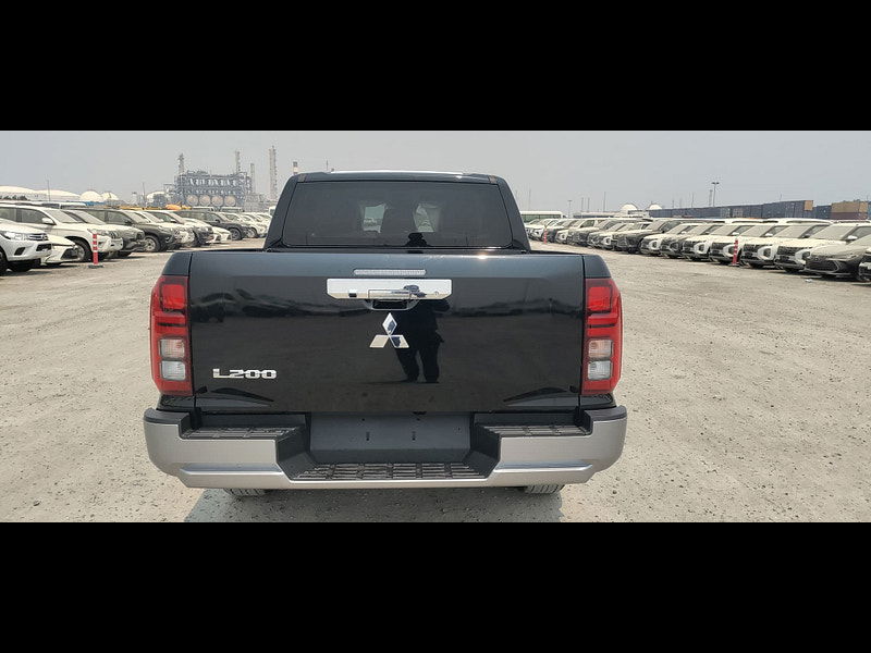 Mitsubishi L200 GLS Sportero DC 2.4L 4WD Diesel 6AT 0dr Automatic 2025