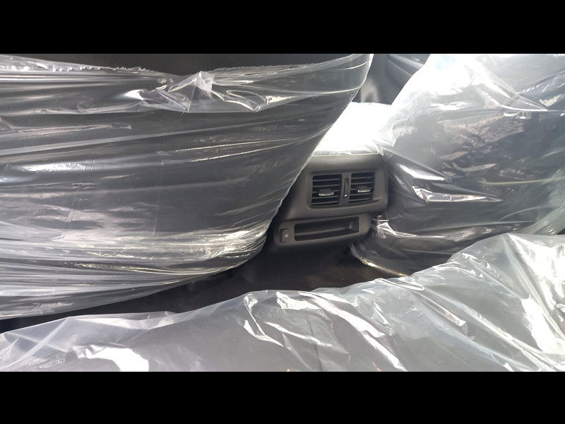 Nissan Navara PRO 4X 4x4 2.5L Turbodiesel 7-Speed AT 188 bhp 0dr Automatic 2025