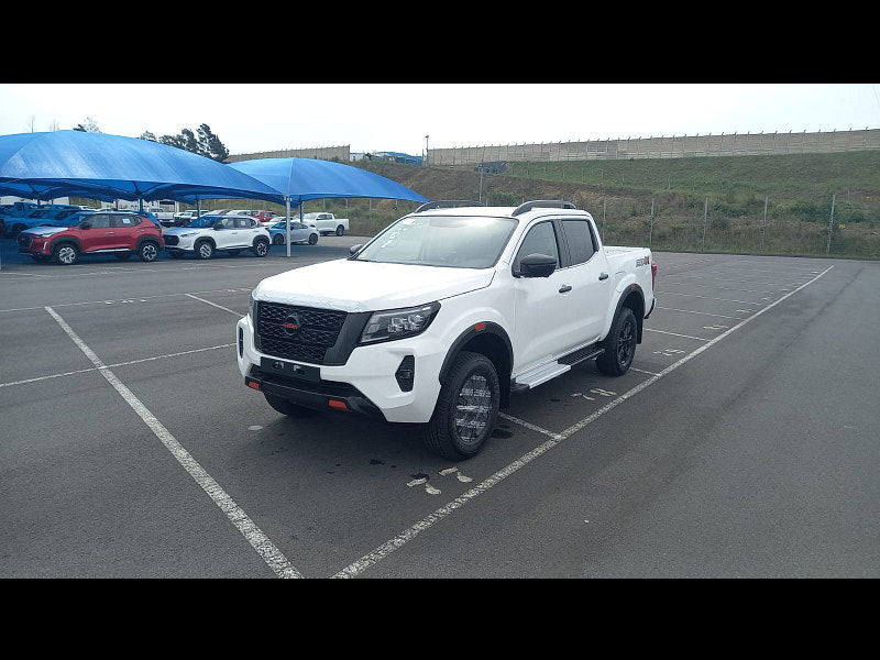 Nissan Navara PRO 4X 4x4 2.5L Turbodiesel 7-Speed AT 188 bhp 0dr Automatic 2025