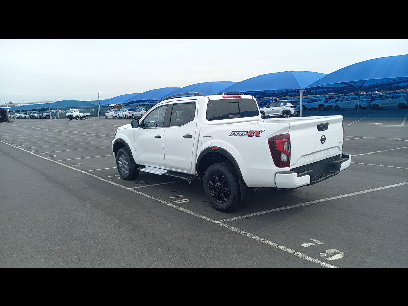 Nissan Navara PRO 4X 4x4 2.5L Turbodiesel 7-Speed AT 188 bhp 0dr Automatic 2025