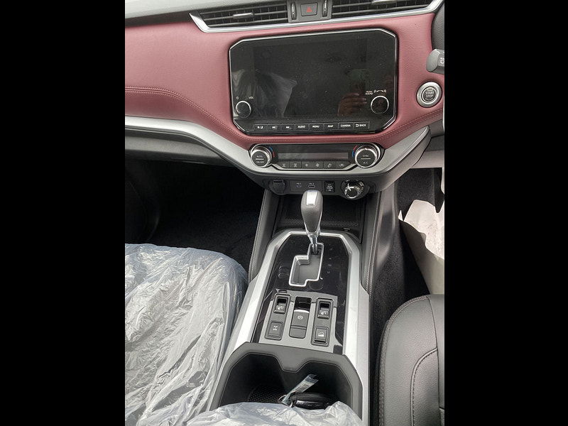 Nissan Terra RHD   Premium Plus Tech 4WD 2.5L Turbo Diesel 7-Speed AT 7-Seater 190bhp 0dr Automatic 2025