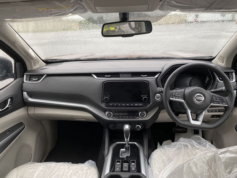Nissan Terra RHD   Premium Plus Tech 4WD 2.5L Turbo Diesel 7-Speed AT 7-Seater 190bhp 0dr Automatic 2025