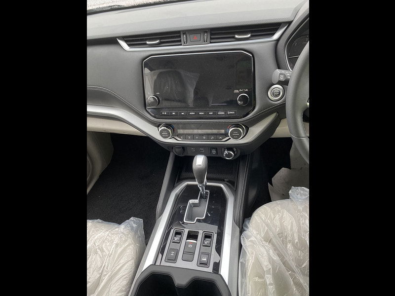 Nissan Terra RHD   Premium Plus Tech 4WD 2.5L Turbo Diesel 7-Speed AT 7-Seater 190bhp 0dr Automatic 2025