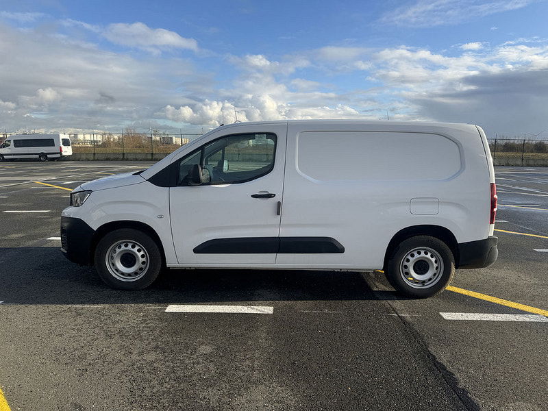 Peugeot e-Partner L3H1 Mid Grade 50kw/h AT 136bhp 0dr Automatic 2025