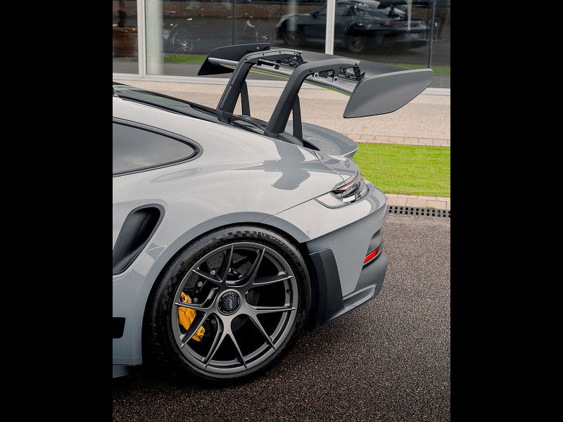 Porsche 911 GT3 RS 2dr Automatic 2025