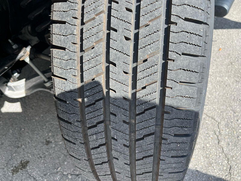 Ram 1500 Classic Ram  Crew Cab Warlock 4x4 5.7L Gas 8-Speed AT 0dr Automatic 2025