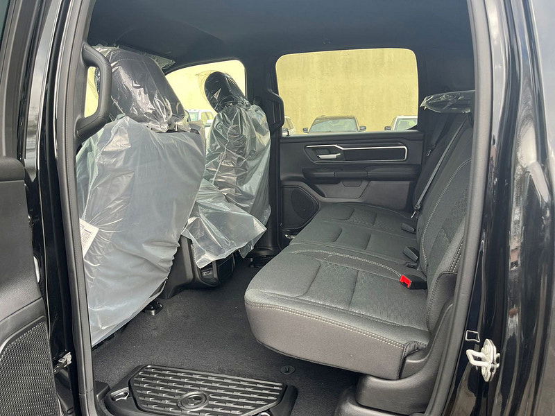 Ram 1500 Ram  Crew Cab Bighorn 4x4 3.6L V6 E-Torque 8-Speed AT 0dr Automatic 2025