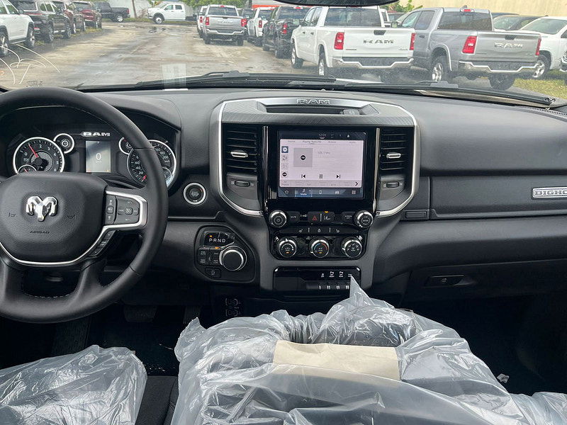 Ram 1500 Ram  Crew Cab Bighorn 4x4 3.6L V6 E-Torque 8-Speed AT 0dr Automatic 2025