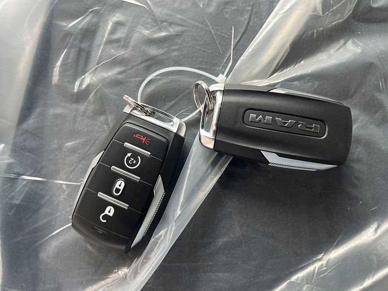 Ram 1500 Ram  Crew Cab Bighorn 4x4 3.6L V6 E-Torque 8-Speed AT 0dr Automatic 2025