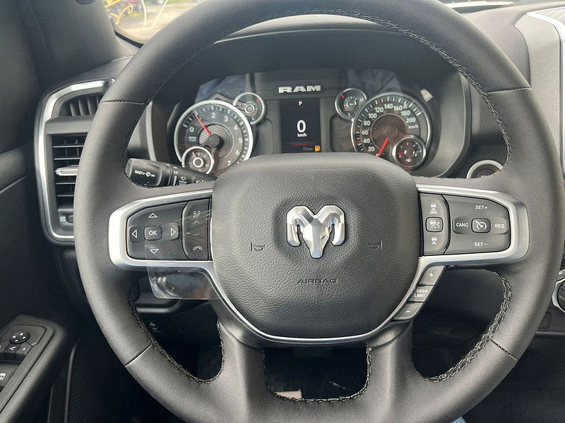 Ram 1500 Ram  Crew Cab Bighorn 4x4 3.6L V6 E-Torque 8-Speed AT 0dr Automatic 2025