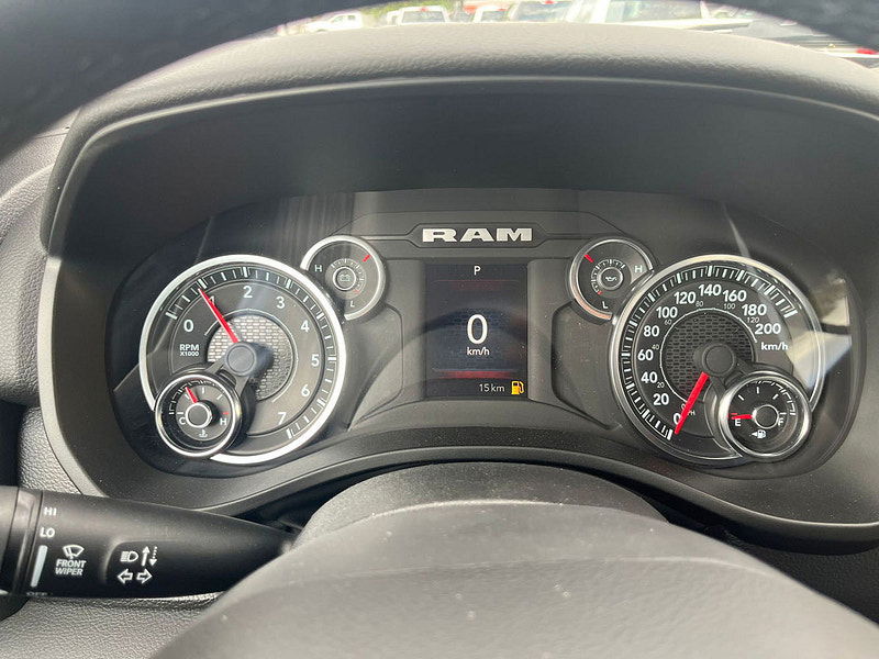 Ram 1500 Ram  Crew Cab Bighorn 4x4 3.6L V6 E-Torque 8-Speed AT 0dr Automatic 2025