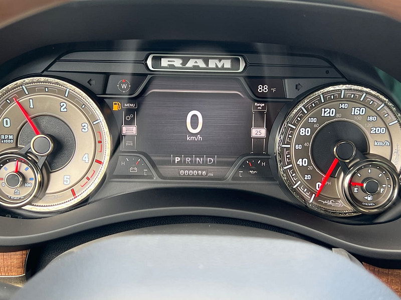 Ram 3500 Ram  Crew Cab Longhorn 4x4 6.7L Cummins Diesel 6-Speed AT 0dr Automatic 2025