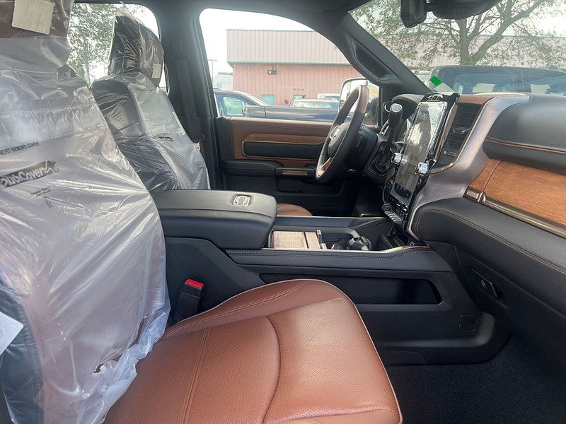 Ram 3500 Ram  Crew Cab Longhorn 4x4 6.7L Cummins Diesel 6-Speed AT 0dr Automatic 2025