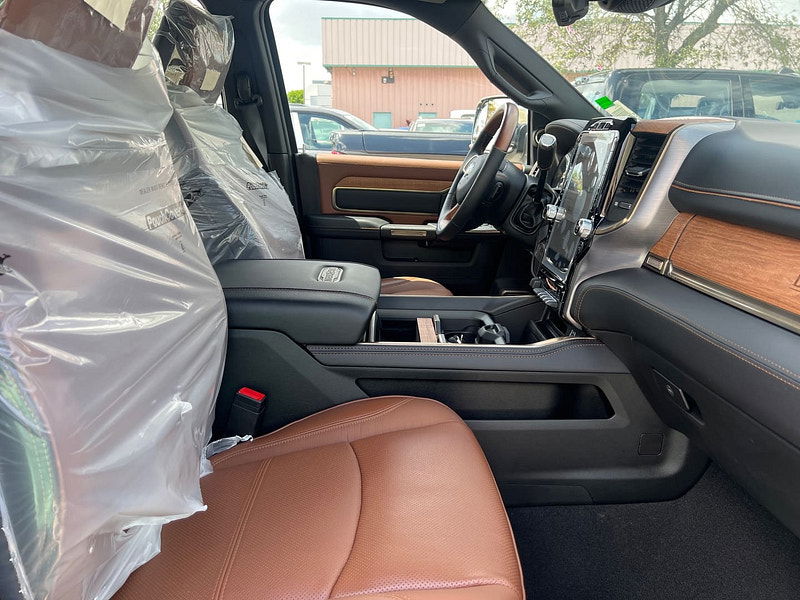 Ram 3500 Ram  Crew Cab Longhorn 4x4 6.7L Cummins Diesel 6-Speed AT 0dr Automatic 2025