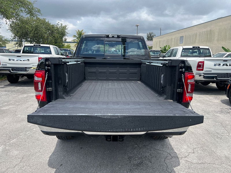 Ram 3500 Ram  Crew Cab Longhorn 4x4 6.7L Cummins Diesel 6-Speed AT 0dr Automatic 2025