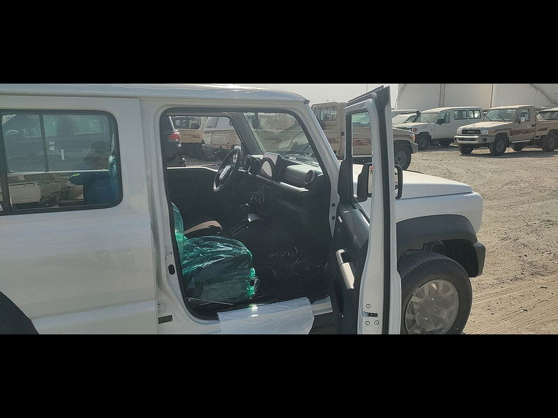 Suzuki Jimny GLX 5-dr 1.5L Gasoline 4WD 4-spd AT 0dr Automatic 2025